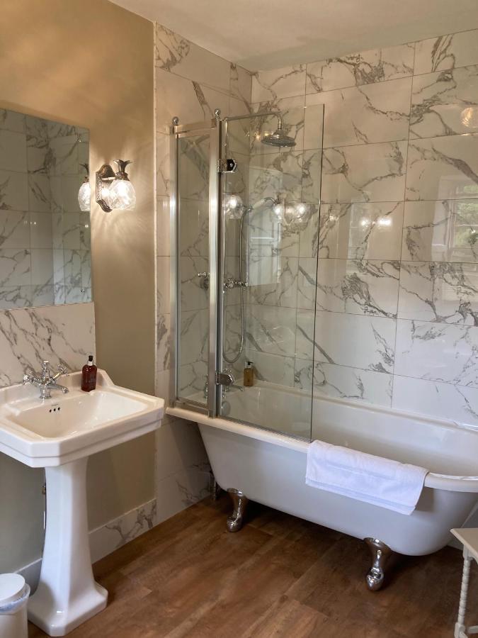 Bedrule Old Manse B&B Хоик Экстерьер фото